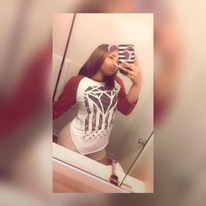 Meet your Posher, Emely